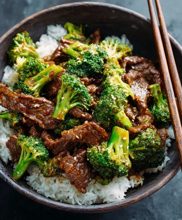 Chinese Beef and Broccoli (牛肉炒西兰花)